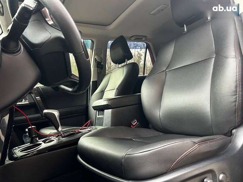 Toyota 4Runner 2020 - фото 18