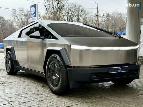 Tesla Cybertruck 2024 - фото 10