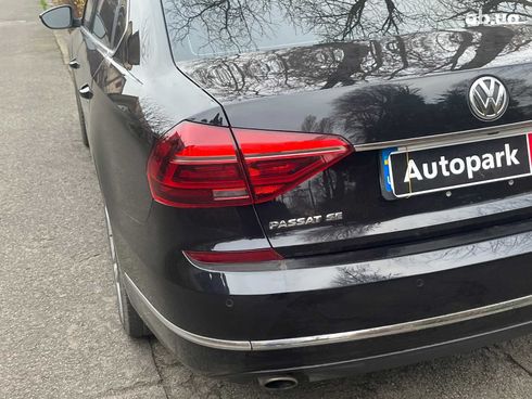 Volkswagen Passat 2018 черный - фото 11