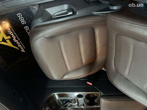 Volkswagen Touareg 2012 - фото 17