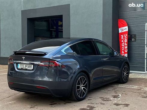 Tesla Model X 2017 - фото 10