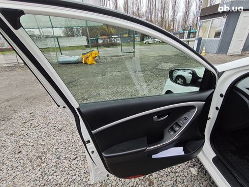 Hyundai i30 2013 белый - фото 10