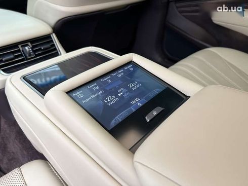 Lexus LS 2018 - фото 26
