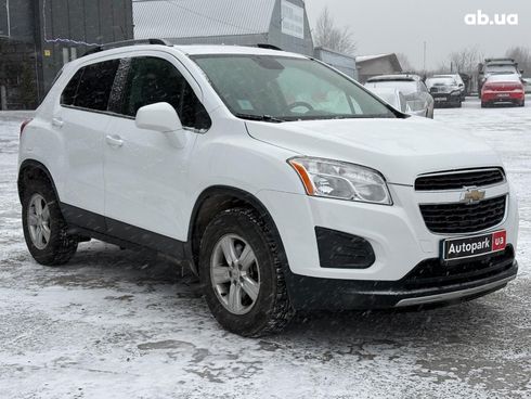 Chevrolet Trax 2016 белый - фото 3