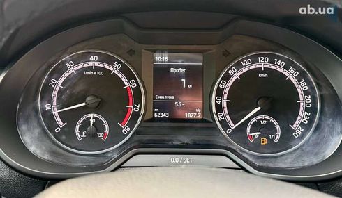 Skoda Octavia 2019 - фото 26