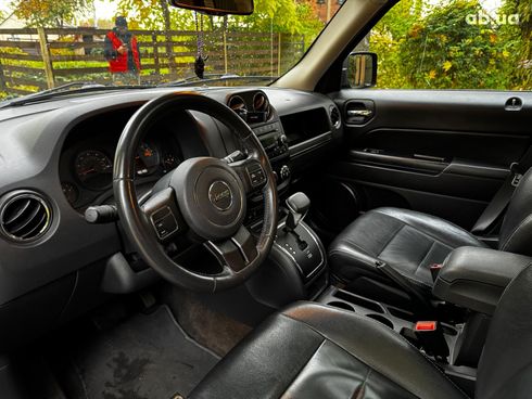 Jeep Patriot 2015 серый - фото 12