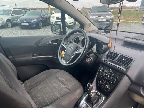 Opel Meriva 2013 белый - фото 15