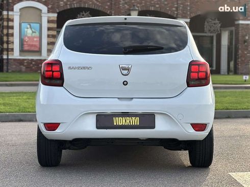 Dacia Sandero 2018 - фото 15