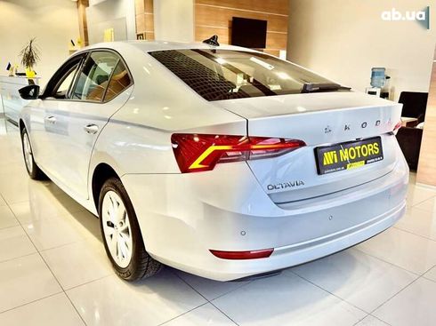 Skoda Octavia 2022 - фото 4