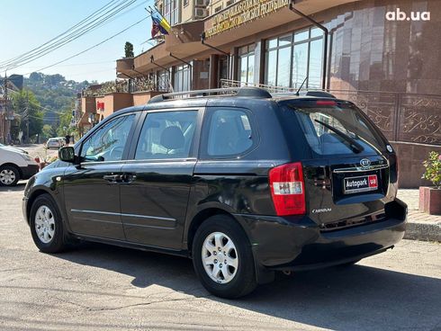 Kia Carnival 2008 черный - фото 5