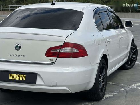 Skoda Superb 2010 - фото 14