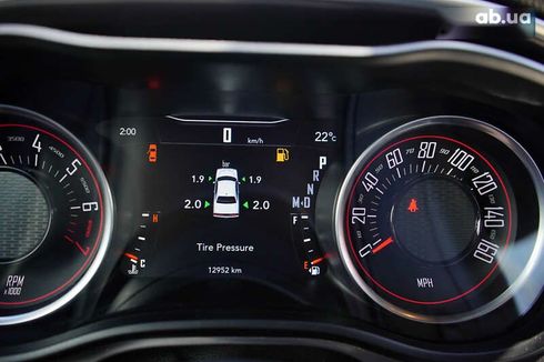 Dodge Challenger 2019 - фото 23
