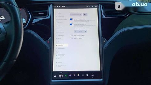 Tesla Model S 2019 - фото 25
