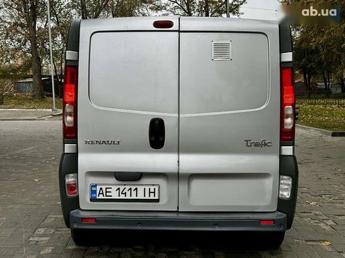 Renault Trafic 2013 - фото 10