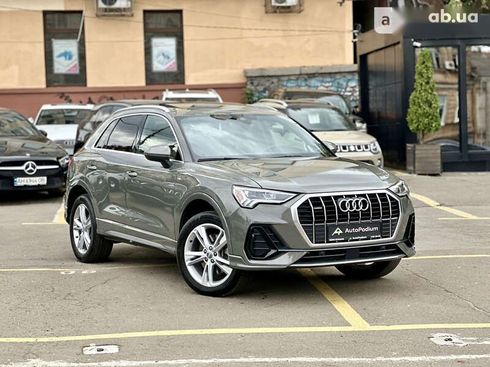 Audi Q3 2019 - фото 19