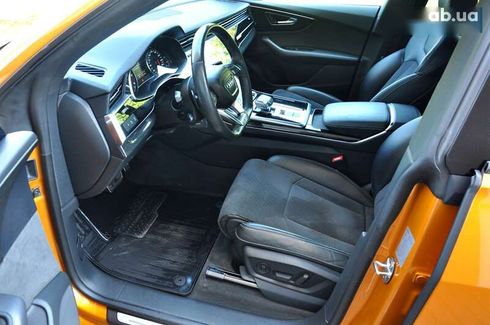 Audi Q8 2020 - фото 16