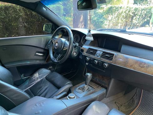 BMW 5 серия 2005 серый - фото 21