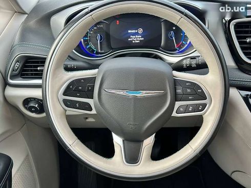 Chrysler Pacifica 2017 - фото 27