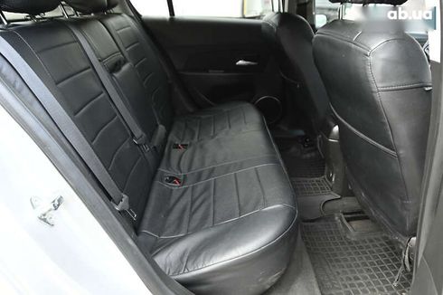 Chevrolet Cruze 2012 - фото 25