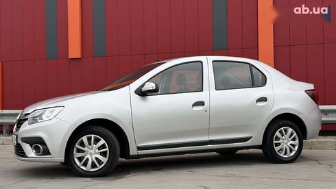 Renault Logan 2017 - фото 4