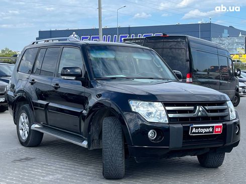 Mitsubishi Pajero Wagon 2011 черный - фото 6