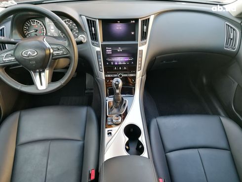 Infiniti Q50 2020 серый - фото 5
