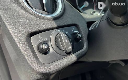 Ford Fiesta 2016 - фото 9