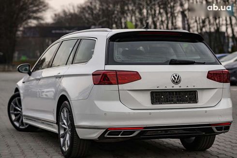 Volkswagen Passat 2020 - фото 30