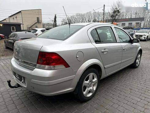 Opel Astra 2008 - фото 13