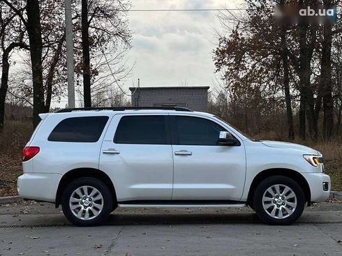 Toyota Sequoia 2016 - фото 8