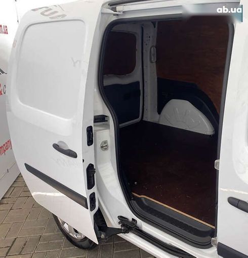 Renault Kangoo 2020 - фото 15