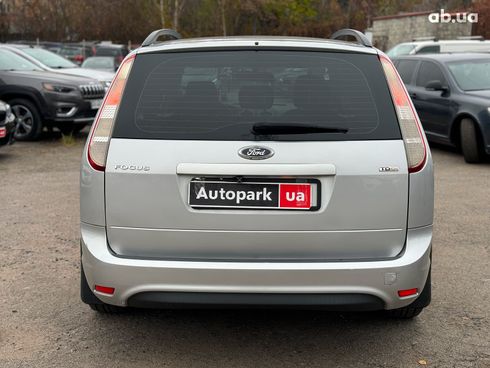 Ford Focus 2010 серый - фото 7