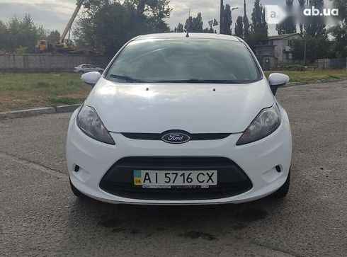 Ford Fiesta 2012 - фото 3