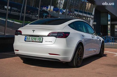 Tesla Model 3 2019 - фото 7