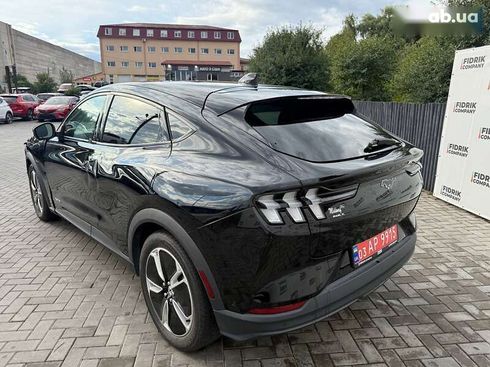 Ford Mustang Mach-E 2022 - фото 8