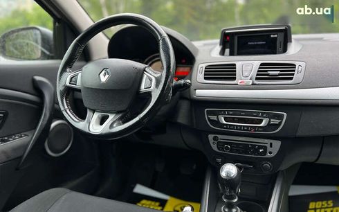 Renault Megane 2013 - фото 12