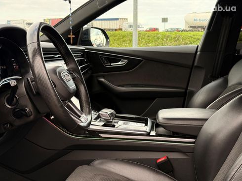 Audi Q8 2021 черный - фото 10