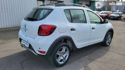 Renault Sandero Stepway 2020 - фото 11