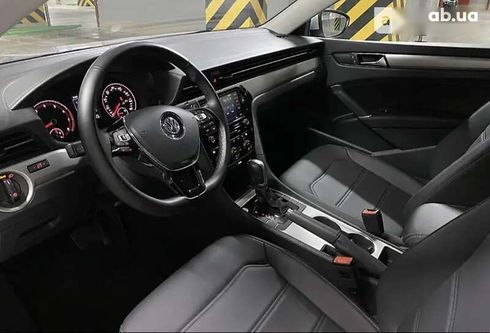Volkswagen Passat 2020 - фото 20