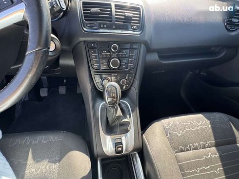 Opel Meriva 2015 - фото 11