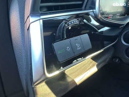 Audi Q8 2020 - фото 24