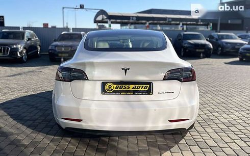 Tesla Model 3 2021 - фото 6