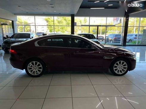 Jaguar XE 2016 - фото 6