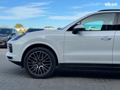 Porsche Cayenne 2021 белый - фото 4