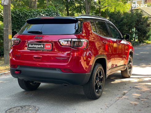 Jeep Compass 2023 красный - фото 9