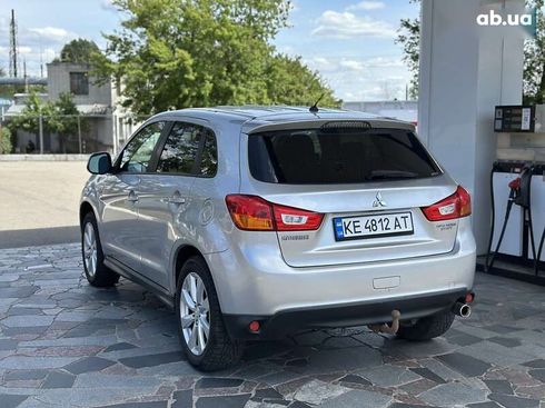 Mitsubishi Outlander 2015 - фото 15