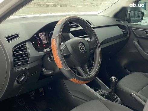 Skoda Fabia 2017 - фото 15