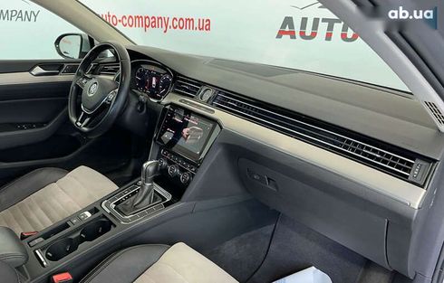 Volkswagen Passat 2019 - фото 12