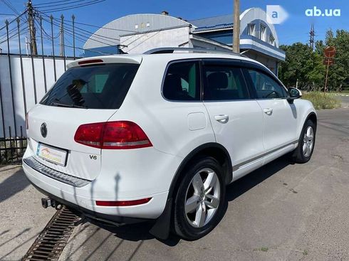 Volkswagen Touareg 2012 - фото 3