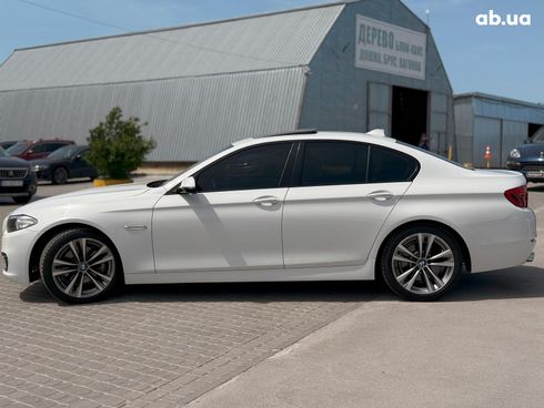 BMW 5 серия 2016 белый - фото 10